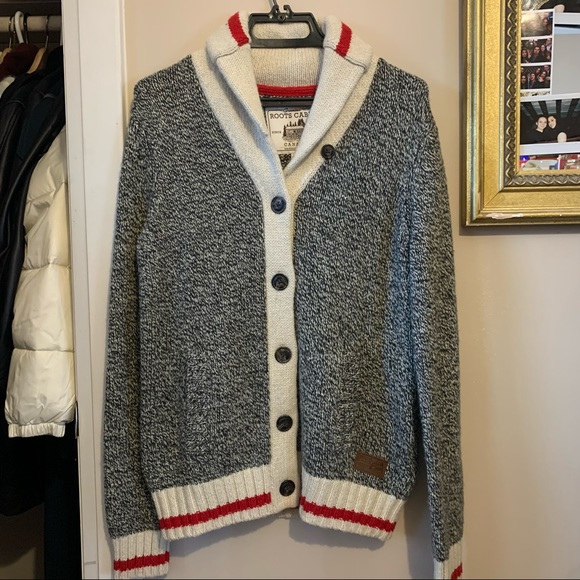 NWOT Roots Classic Cardigan - Picture 4 of 9